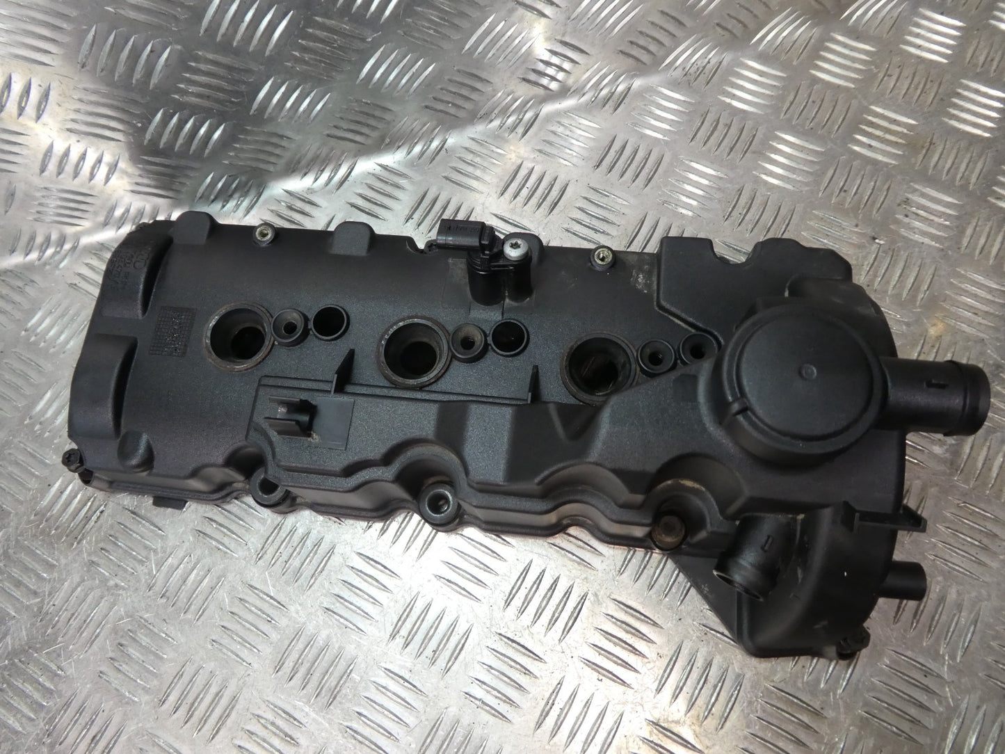 PORSCHE MACAN 2014-2018 3.0 TDI Ventildeckel Zylinderkopfhaube recht ORIGINAL gebraucht - 059103470AS