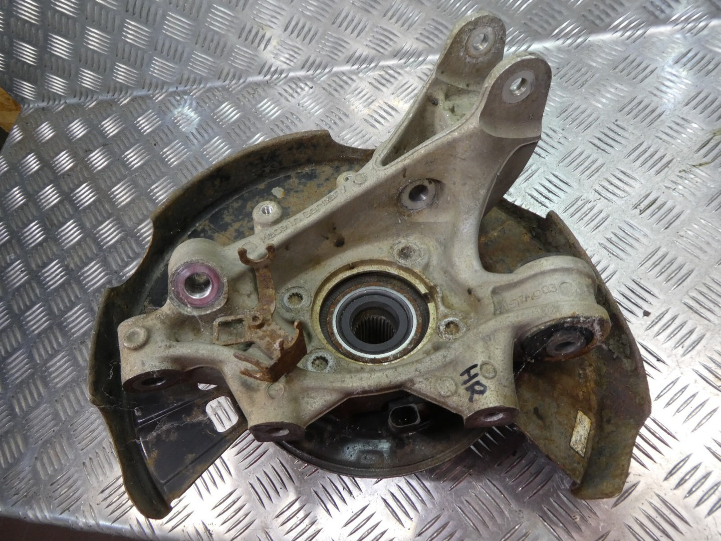 Porsche Cayenne 92A hinten rechts 7P0609404D 7P0505436A ORIGINAL gebraucht - Achsschenkel