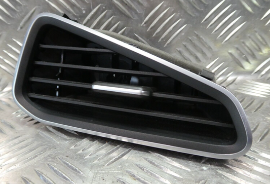 VW ID3 Lüftungsdüse Düse Lüftung links Luft Ausström 10A819703 GNT ORIGINAL gebraucht - Volkswagen