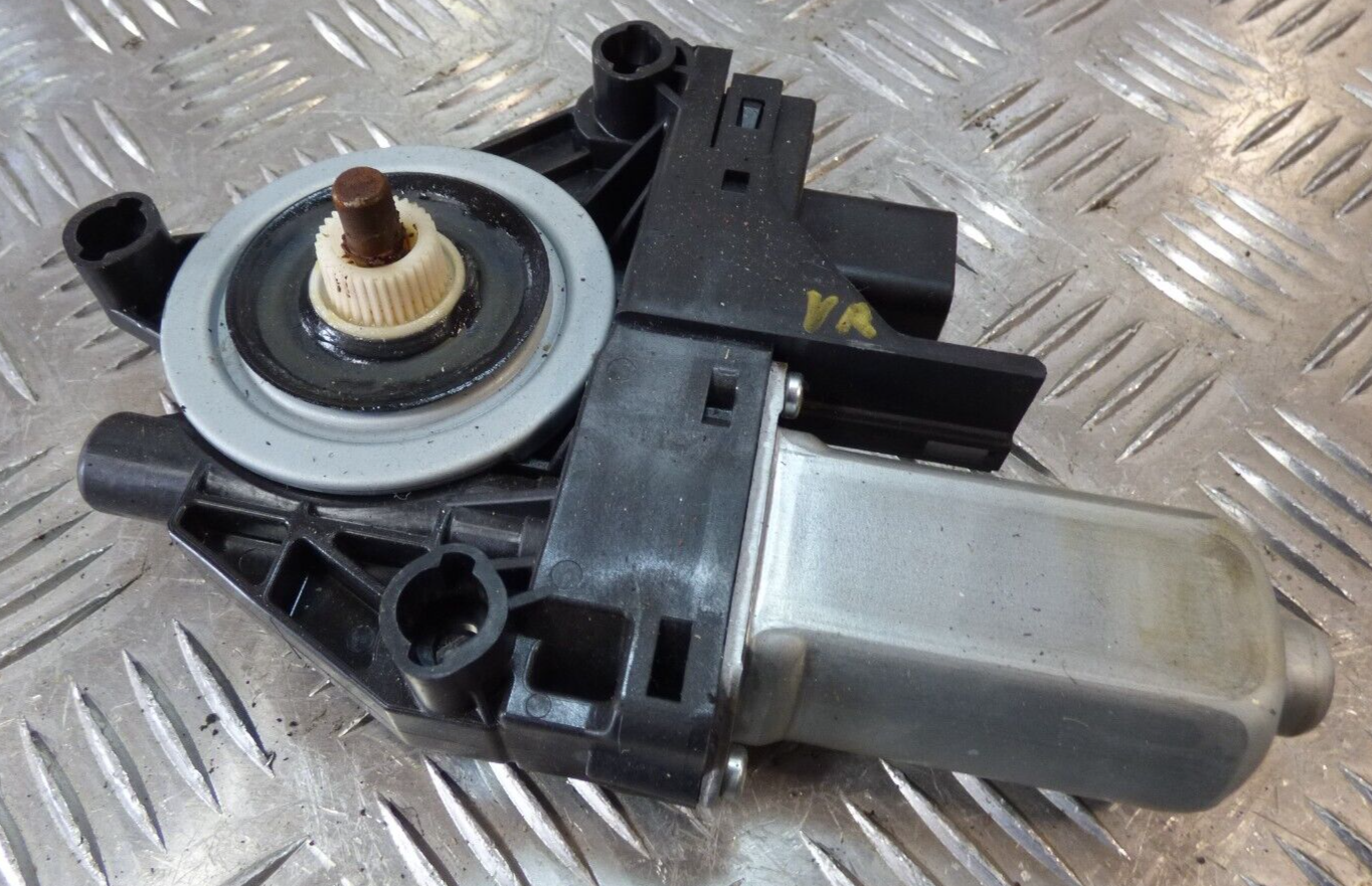 Jeep KL 2015 Fensterhebermotor vorne rechts Motor Scheibe 931401-104 ORIGINAL gebraucht - Cherokee