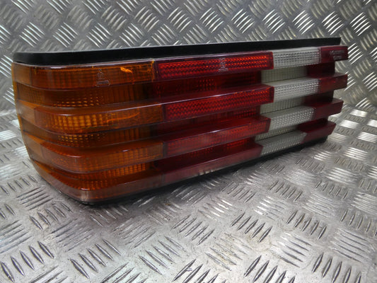Mercedes-Benz W126 C126 SEC Rückleuchte links BOSCH ORIGINAL gebraucht - 0053316R38