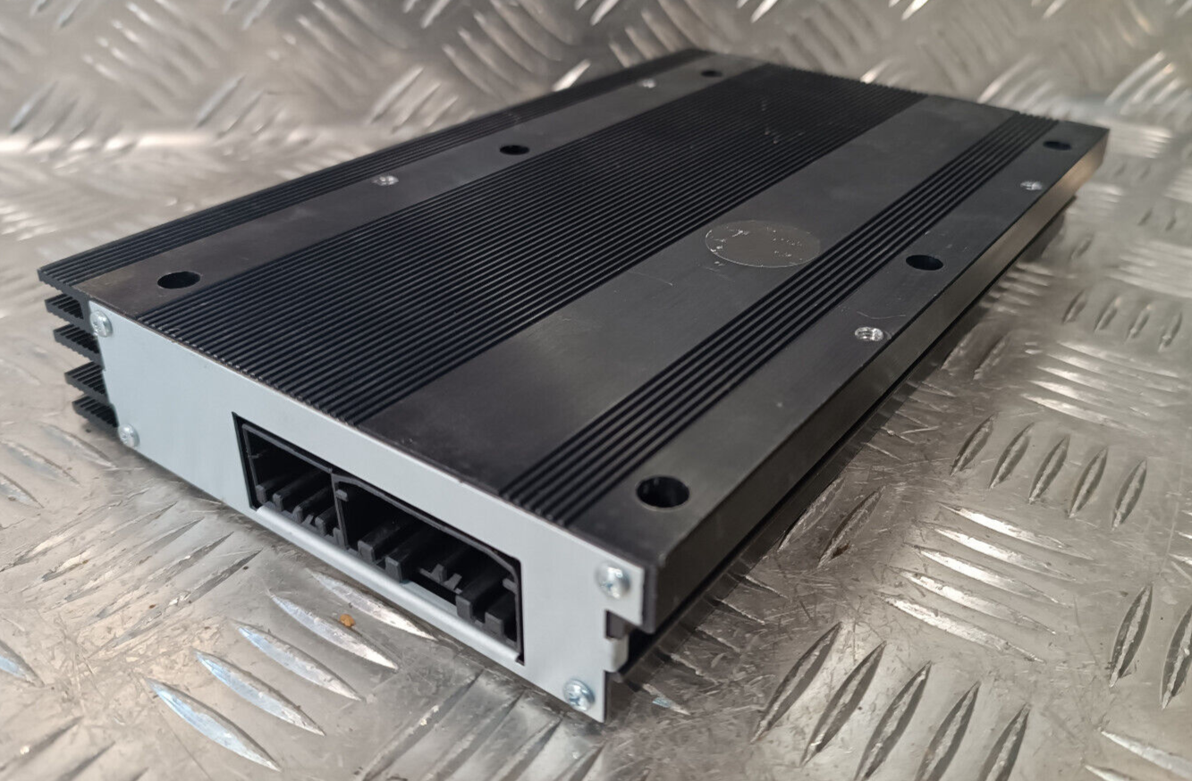 Jeep Grand Cherokee WK2 Steuergerät Audio Verstärker Amplifier ORIGINAL gebraucht - 68248754AB