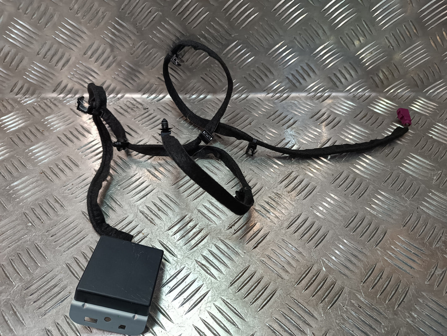 Renault Zoe 2022 Telephone 282B80824R 282B8 0824R ORIGINAL gebraucht - Antennen