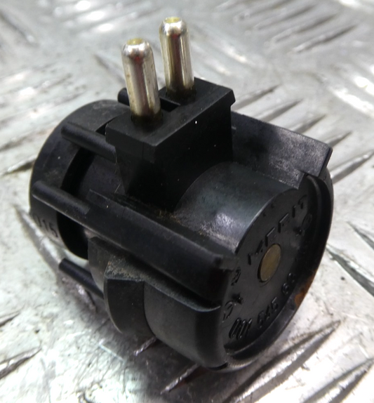 Mercedes-Benz W126 C126 Kick-Down auf Gaspedal W123 / 124/126/201 ORIGINAL gebraucht - 0015456314