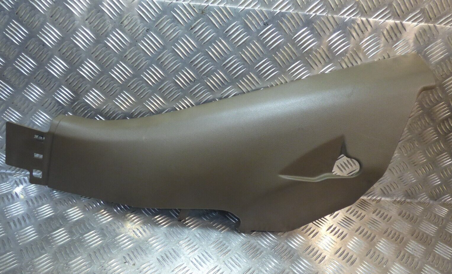 Porsche Cayenne S 92A Radhaus links Braun 7P0867765 ORIGINAL gebraucht - Verkleidung