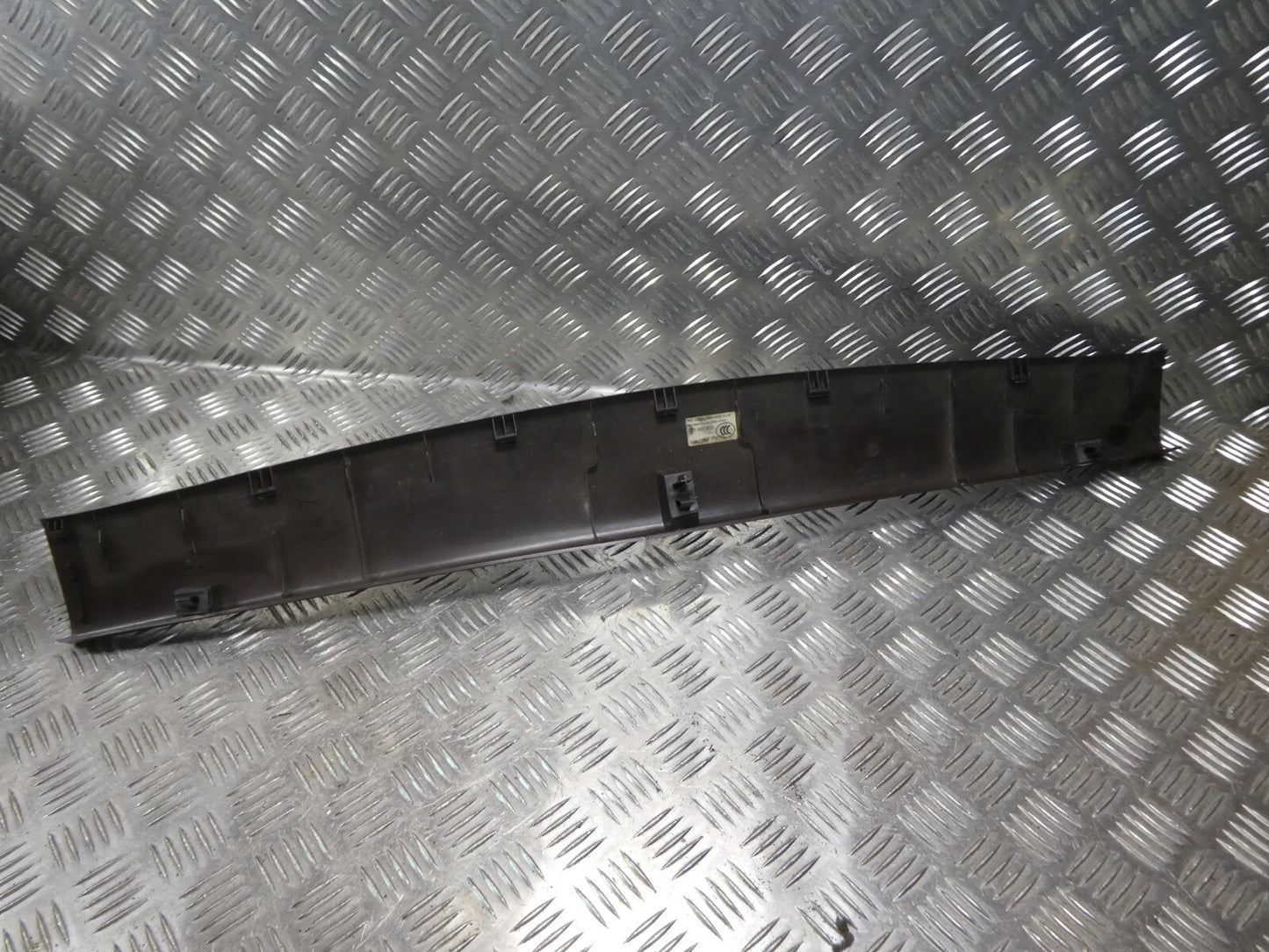Porsche Cayenne 92A Fensterrahmen mitte innen 7P5867603 espresso ORIGINAL gebraucht - Heckklappe