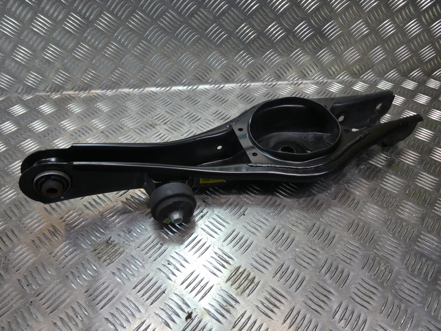 Hyundai Kona EV 2022, Tragarm hinten links 55210K4000 ORIGINAL gebraucht - Querlenker