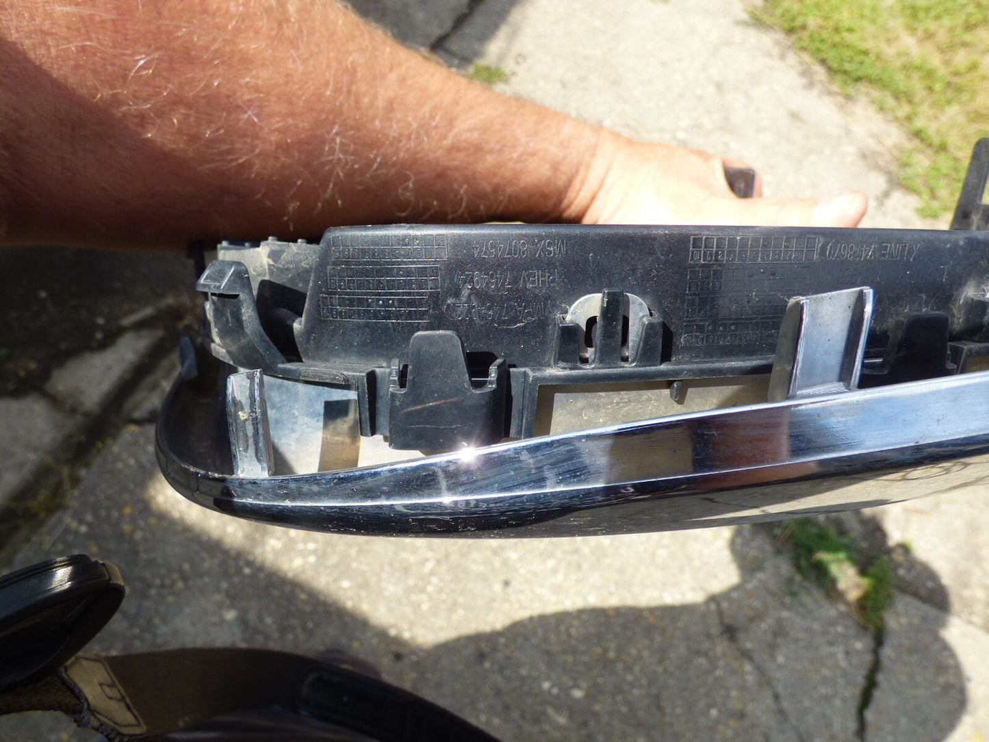 Original BMW X3 +X4 G01 + G02 F98 Grill vorne rechts gebraucht - 7464922