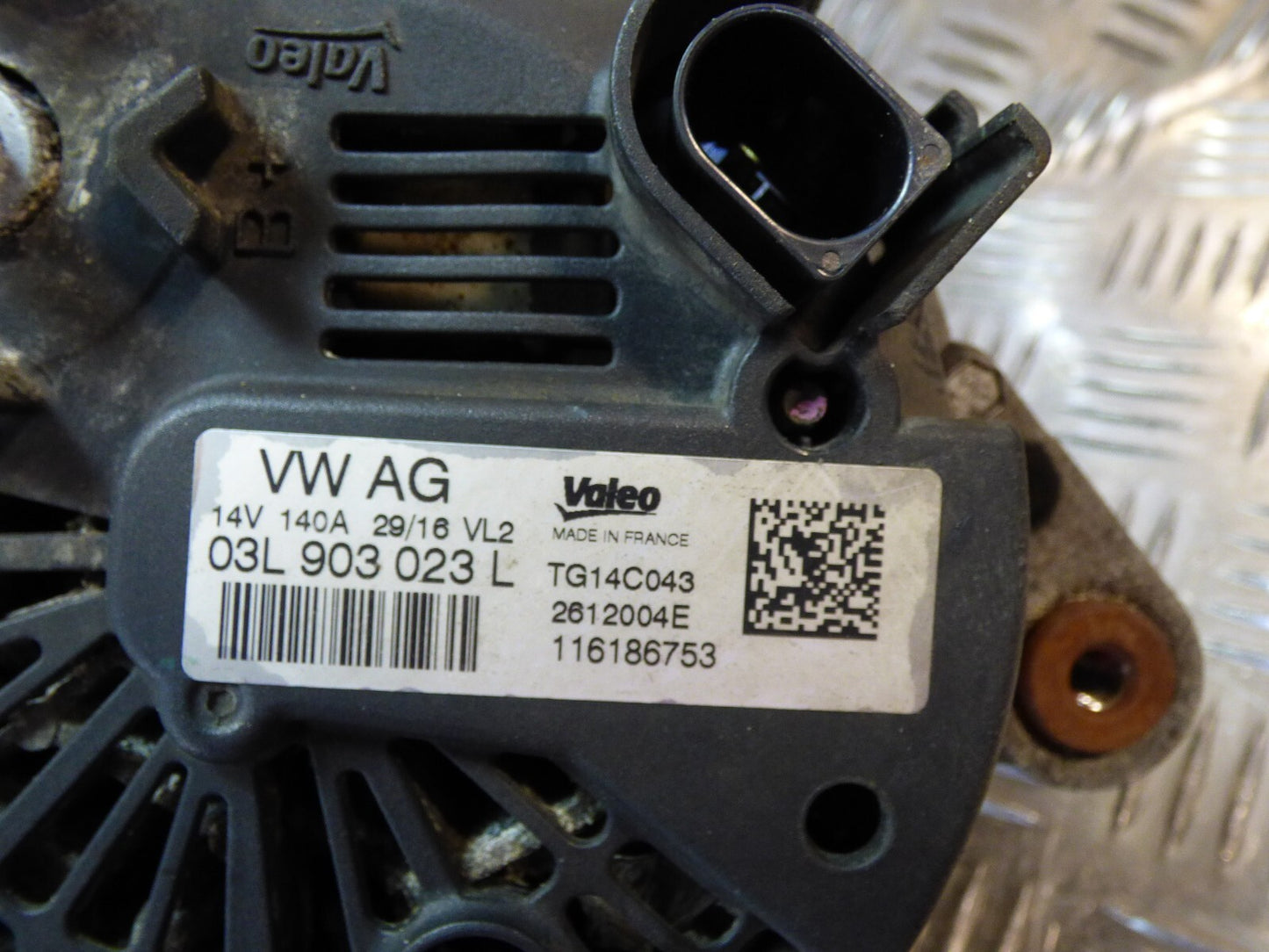 VW T6 T5 2.0 TDI CXG LiMa Lichtmaschine VALEO 140A 03L903023L ORIGINAL gebraucht - Transporter