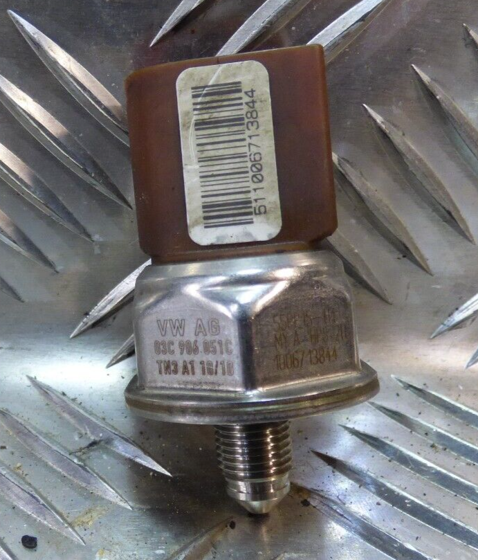 Porsche Cayenne 92A 3.0 Hybrid 03C906051C ORIGINAL gebraucht - Kraftstoffdrucksensor