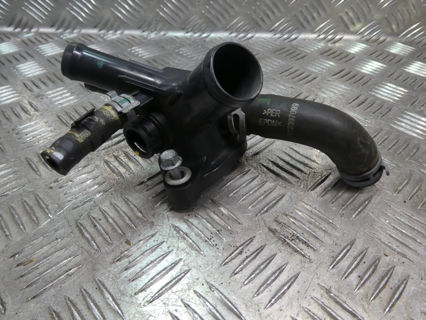 OPEL ASTRA K 1.0 TURBO Wasserkühlmittel-Thermostatgehäuse 55584965 ORIGINAL gebraucht - 812397099