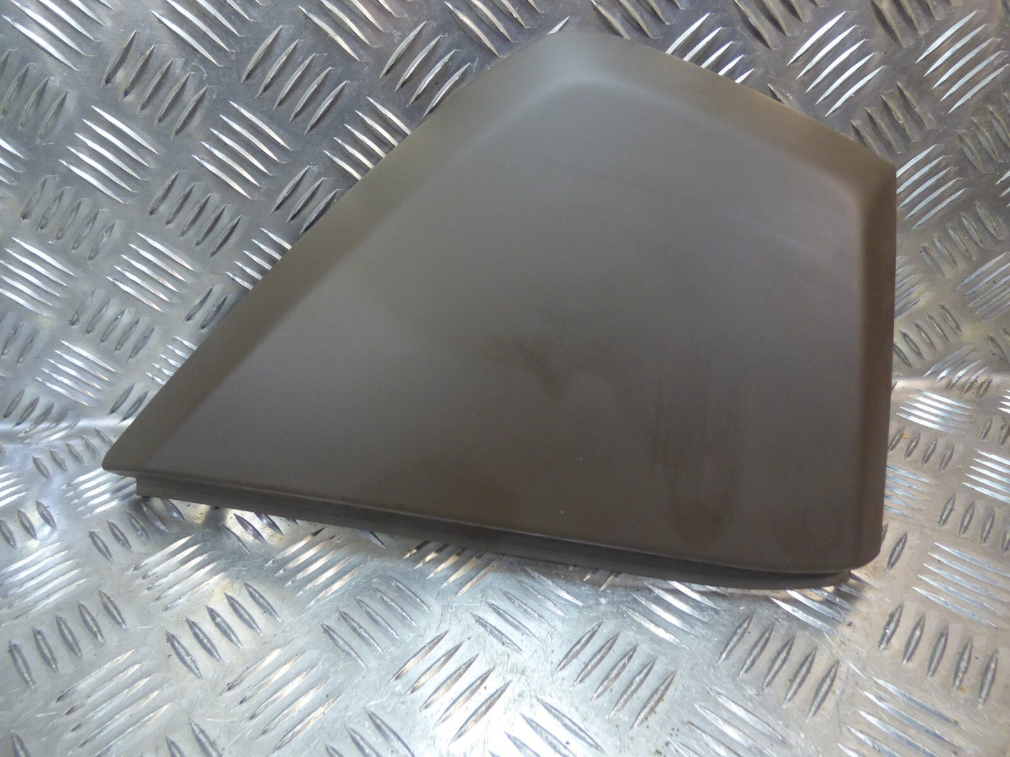 Porsche Cayenne 92A DE1 Armaturenbrett Seitenverkleidung UMBRA Braun ORIGINAL gebraucht - 7P5857176