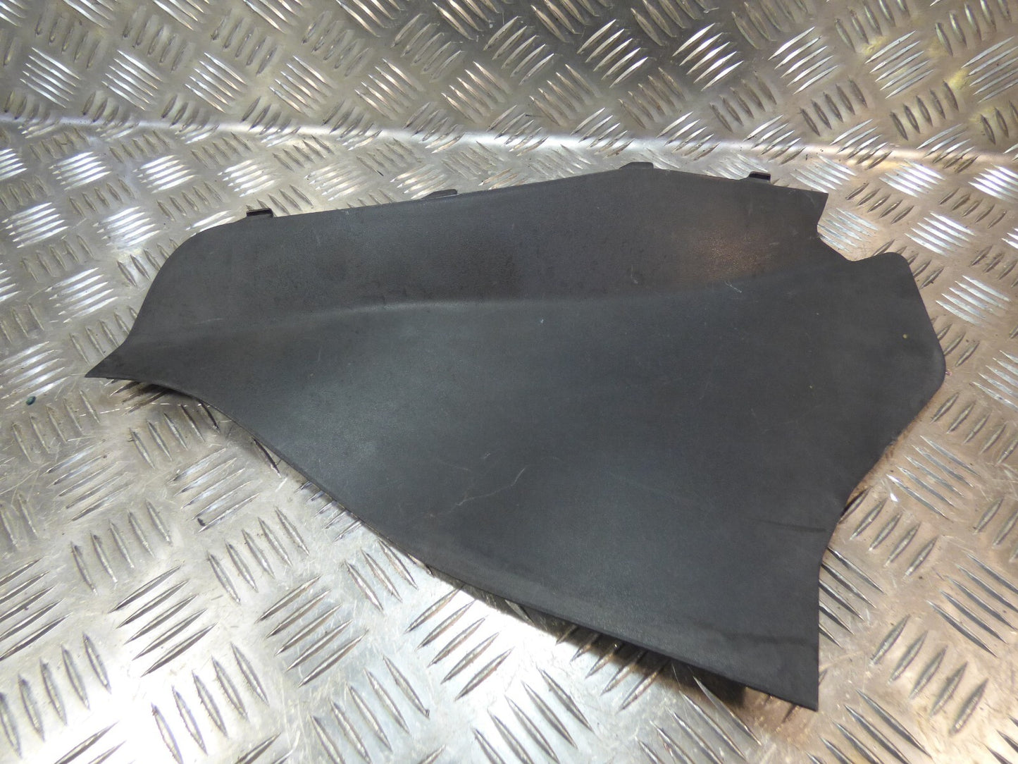 Porsche Cayenne 92A Wasserabweiser Abdeckung 7P5819175B ORIGINAL gebraucht - Windlauf