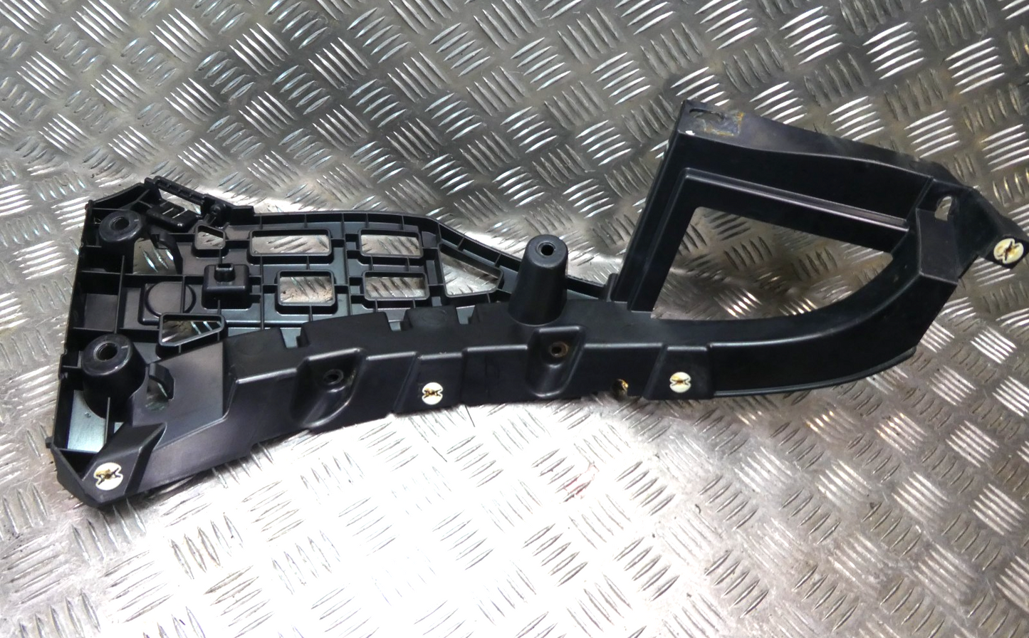 PORSCHE MACAN 2014-18 Stoßstangenhalter hinten rechts ORIGINAL gebraucht - 95B807454