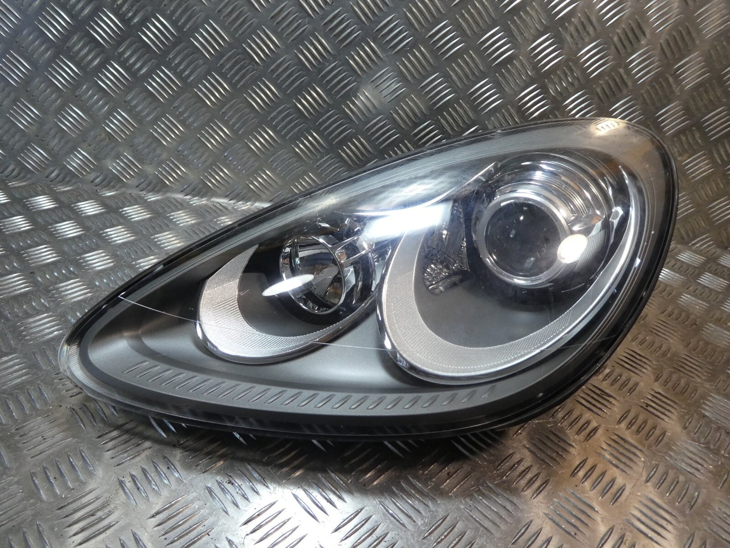 Porsche Cayenne 92A Frontscheinwerfer Xenon Links Scheinwerfer ORIGINAL gebraucht - 7P5941031AN