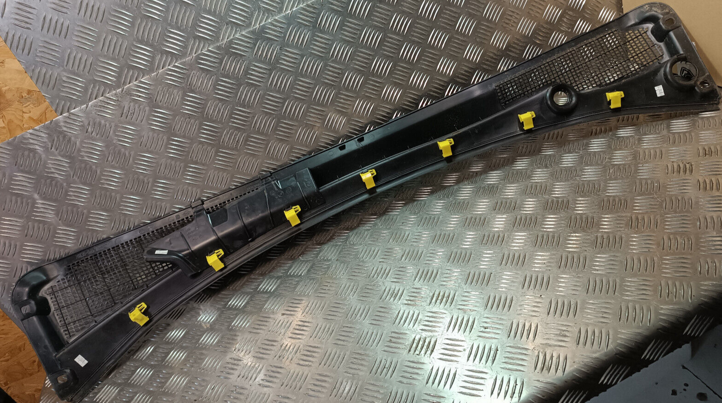 Renault Zoe 2022 Leiste Windschutzscheibenschacht ORIGINAL gebraucht - 668118248R