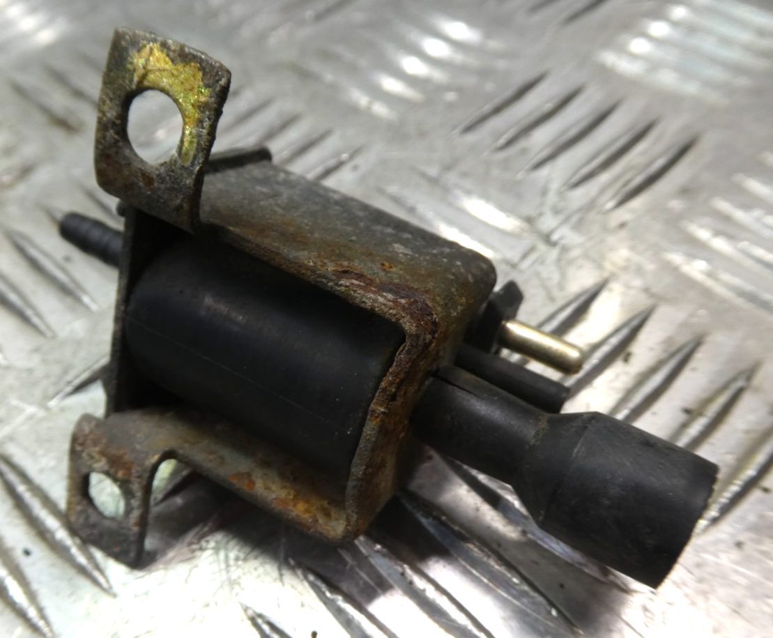 Original Mercedes-Benz W126 C126 Druckwandler Magnetventil _ 72107100 gebraucht - 0015407097