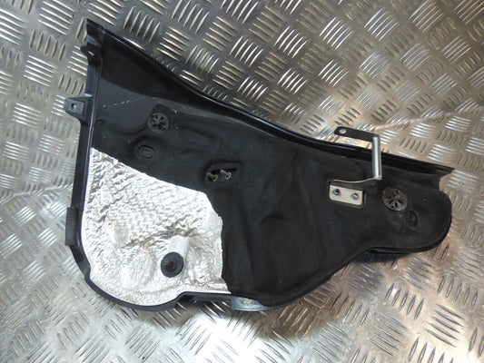 Porsche Cayenne 92A Vorne links Isolator Windlauf 7P5819511B ORIGINAL gebraucht - Verkleidung