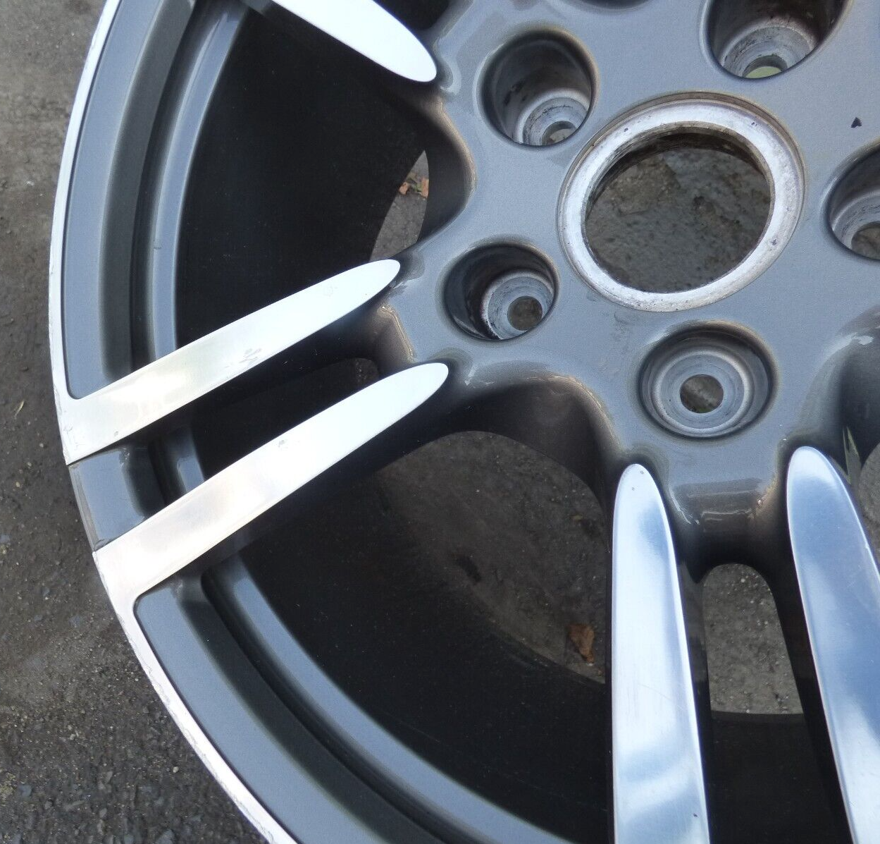 1 stück Porsche Panamera 970 20" TURBO alufelgen 11x20 ET68 ORIGINAL gebraucht - 97036219201