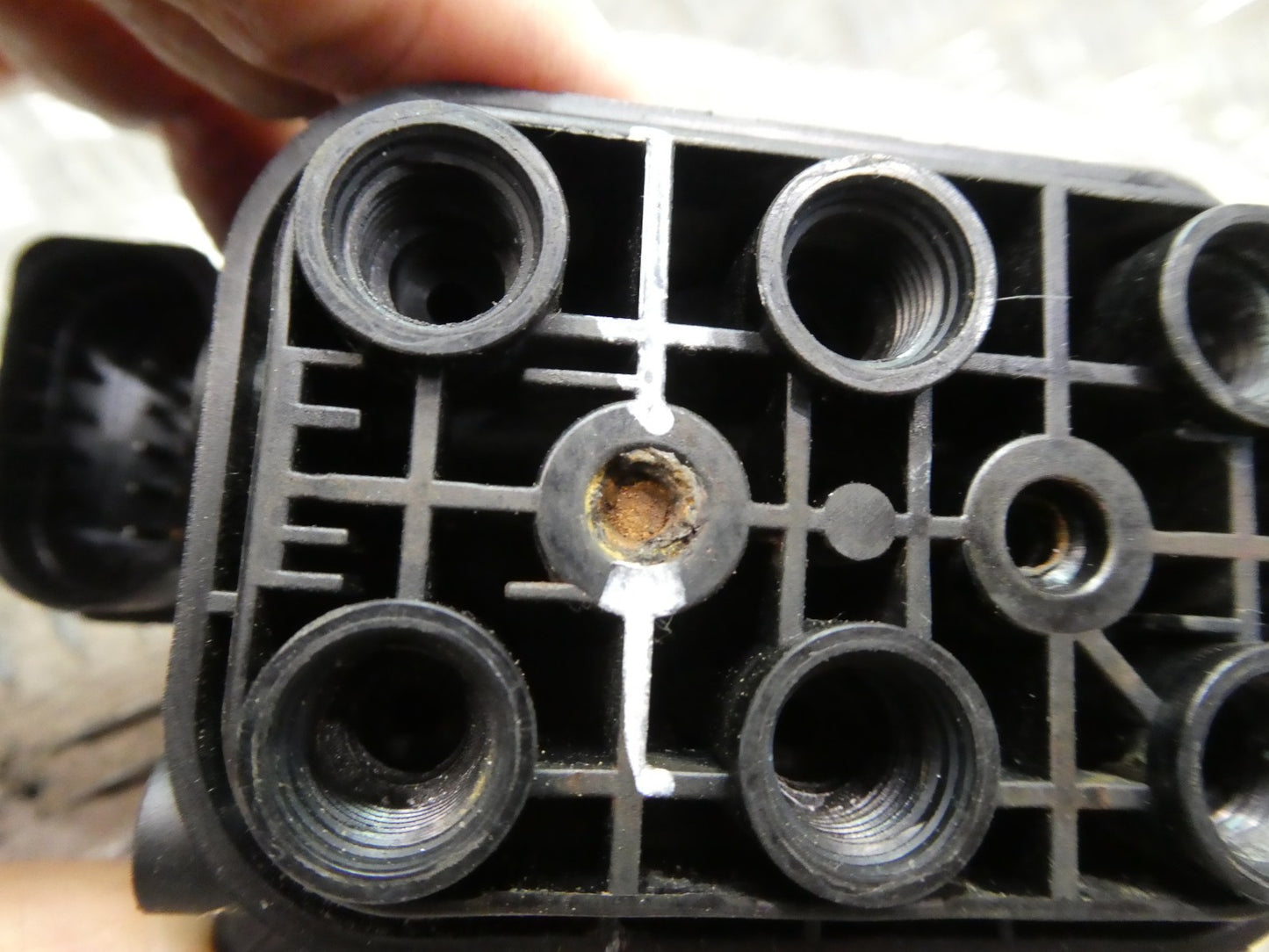 Orig. PORSCHE MACAN 3.0 TDI Ventilblock 15-1524-0027.2 Continental ORIGINAL gebraucht - Luftfederung