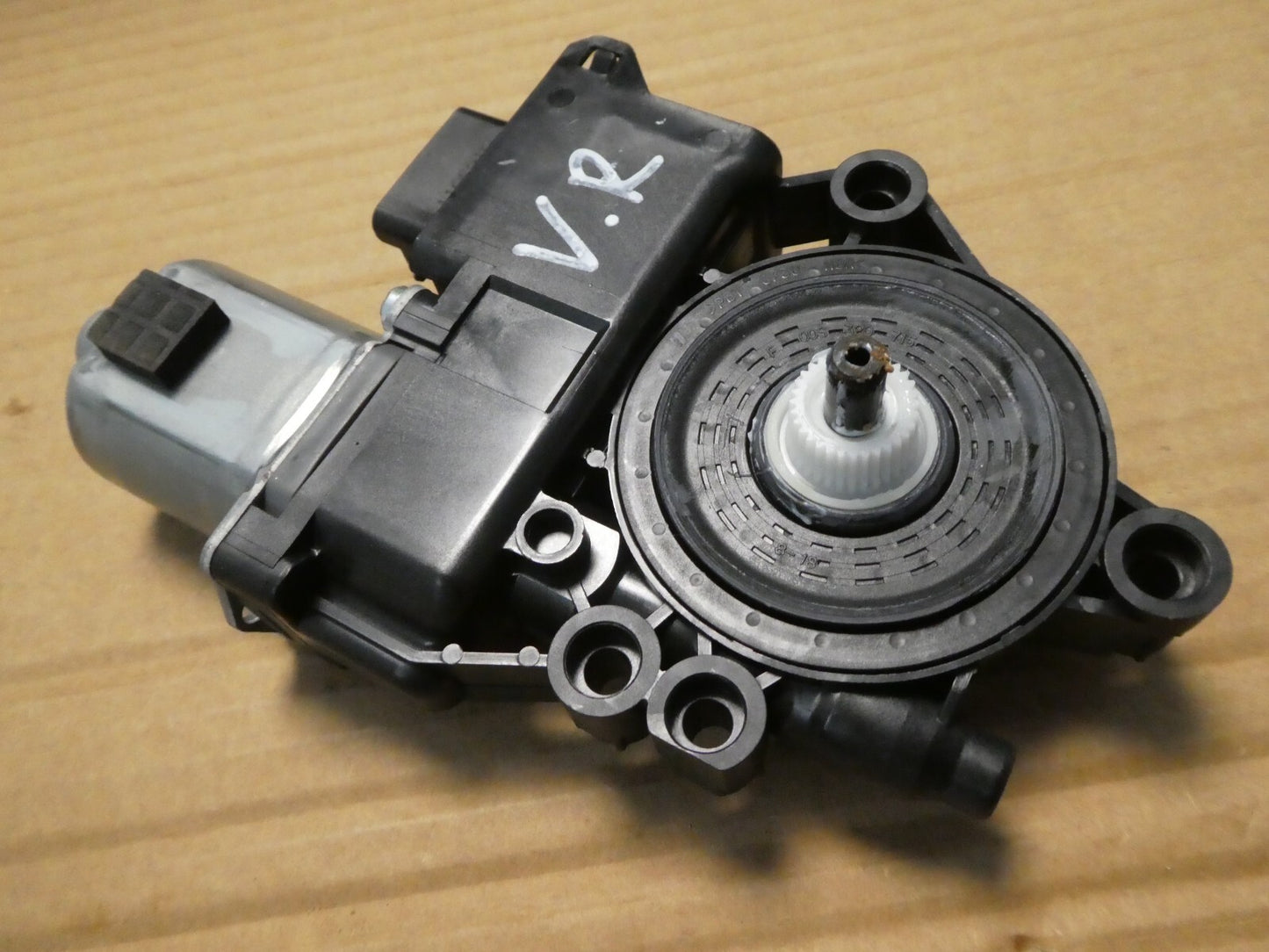 Kia Ceed ProCeed 2022 VORNE RECHTS 82460-J7015 ORIGINAL gebraucht - FENSTERMOTOR