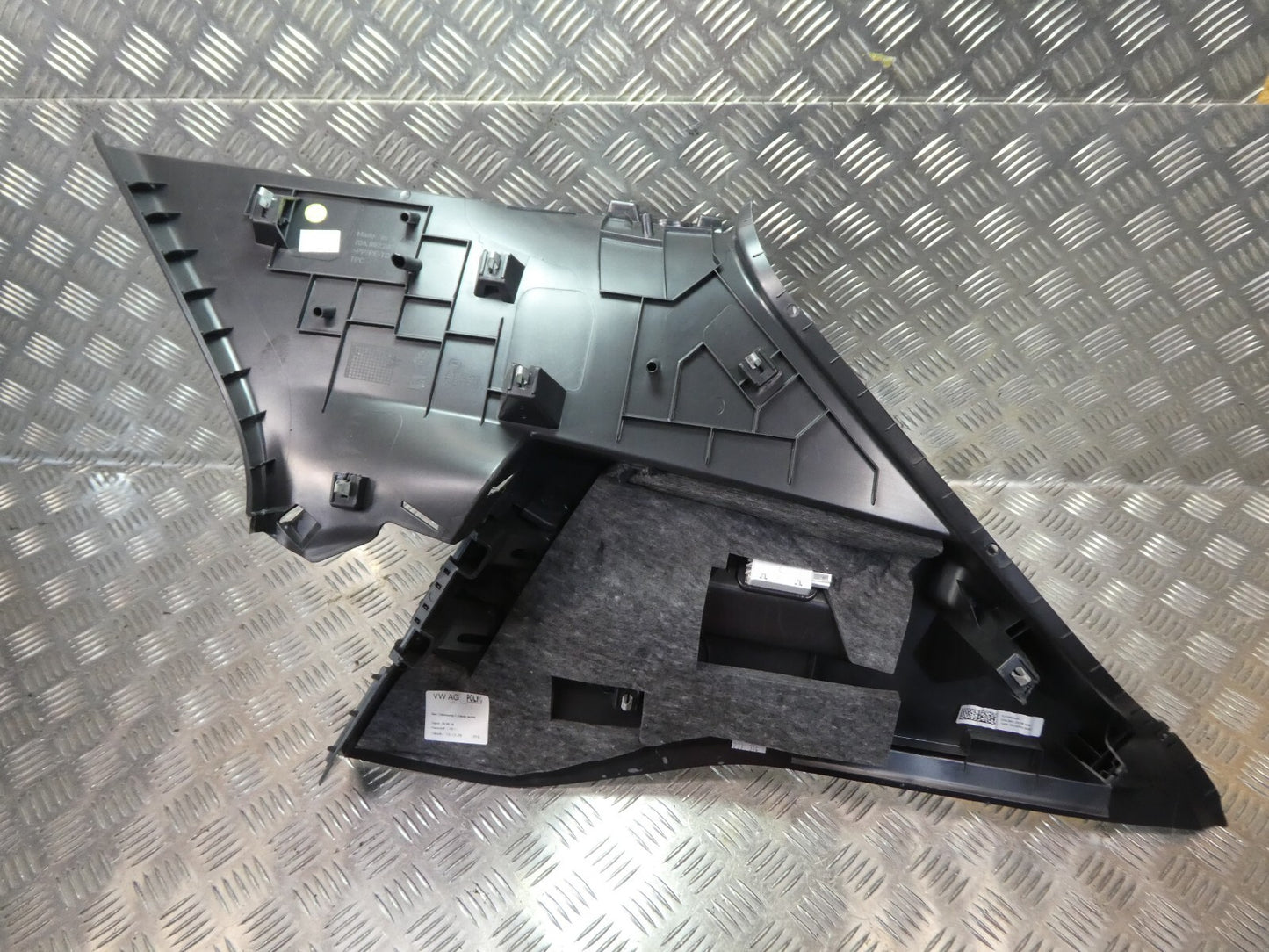 VW ID.3 ID3 Kofferraumabdeckung links 10A867287B 4PK 2021 schwarz ORIGINAL gebraucht - Volkswagen