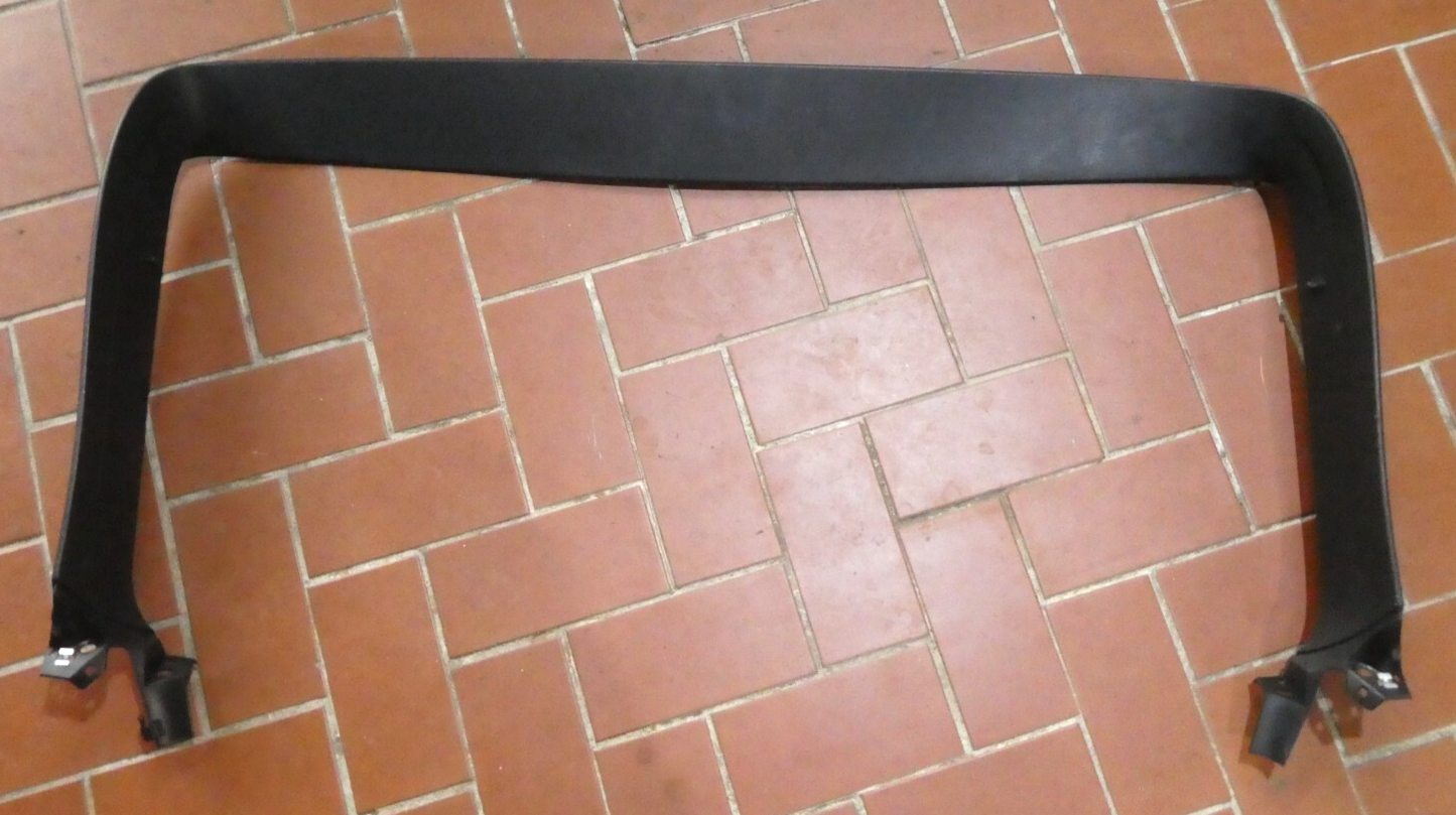 Porsche Macan 95B Heckklappe Verkleidung oben schwarz 95B867973A ORIGINAL gebraucht - Heckdeckel