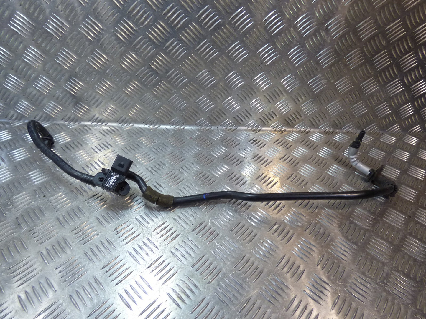 Porsche Cayenne 92A Hybrid Vakuum Rohr mit sensor 7P0611932AD + ORIGINAL gebraucht - 036906051G