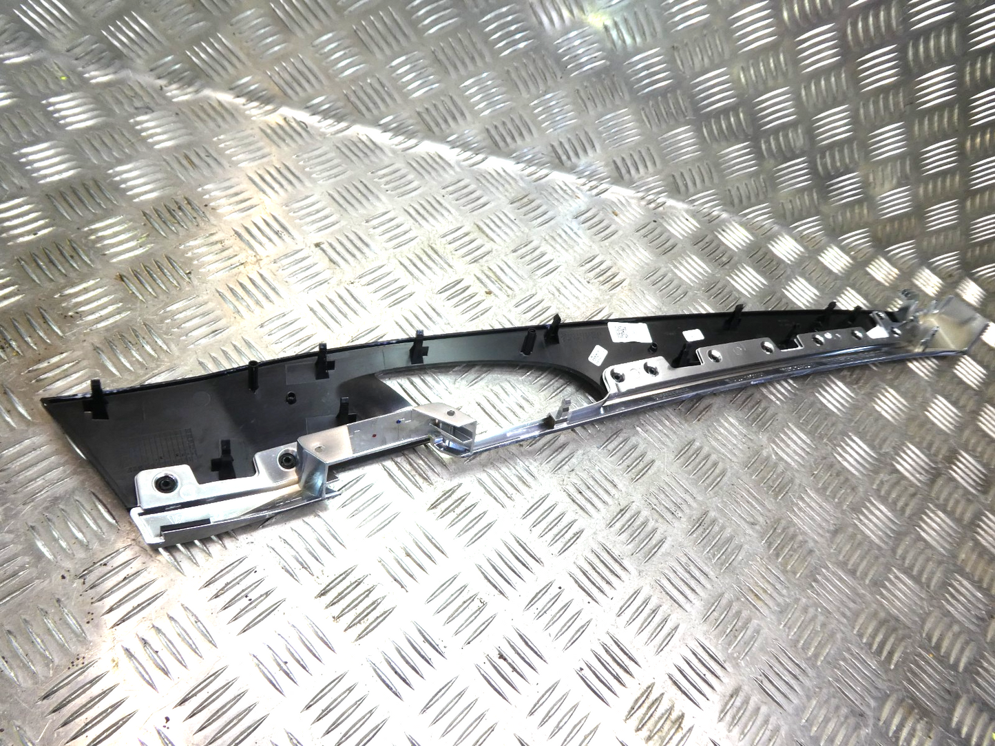 Porsche Panamera 970 Zierleiste Dekorleiste Klavierlack Tür V.L. ORIGINAL gebraucht - 0024978482