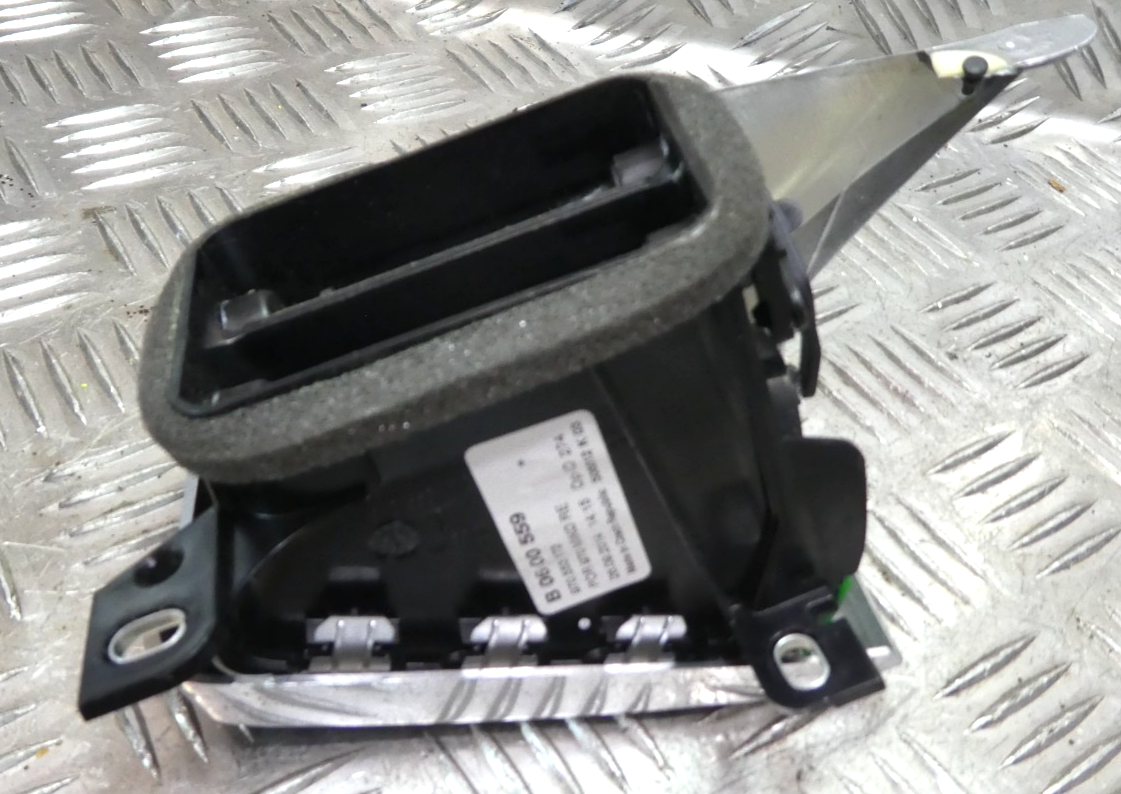 Porsche Panamera S 970 Mittelkonsole Luftdüse hinten rechts ORIGINAL gebraucht - 970553172