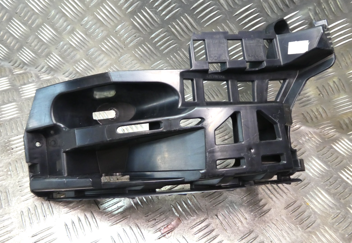 PORSCHE MACAN 2014-18 Stoßstangenhalter hinten links ORIGINAL gebraucht - 95B807483