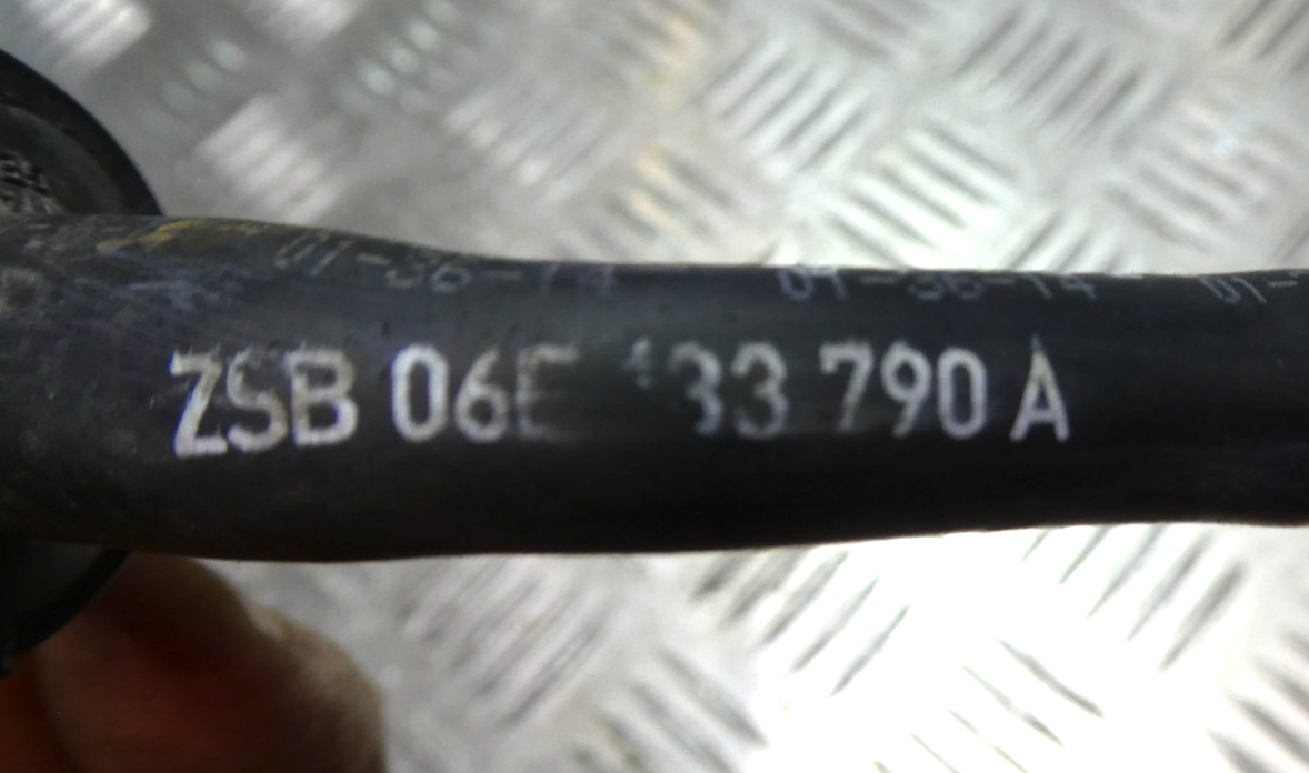 Porsche 970 2015 Unterdruckschläuche Vakuumröhre 06E133790A ORIGINAL gebraucht - Panamera