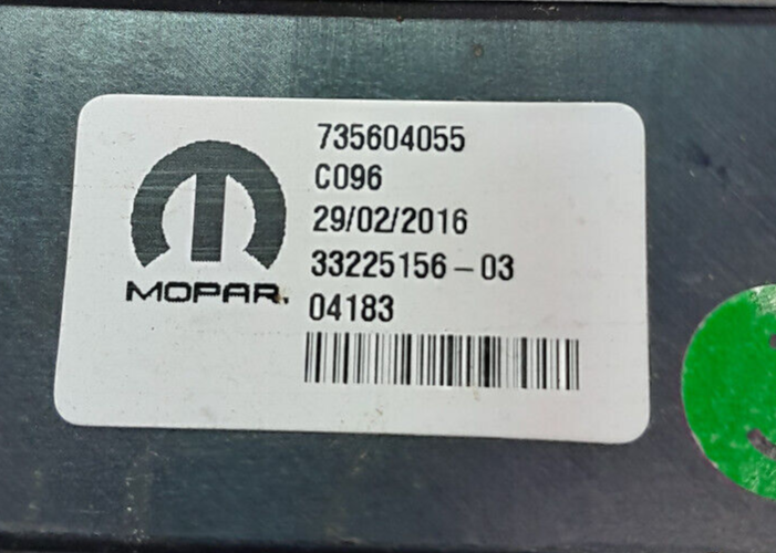 Jeep Renegade 1.6 Mjet Elektronikmodul AUX USB 12v dc Mopar ORIGINAL gebraucht - 735604055
