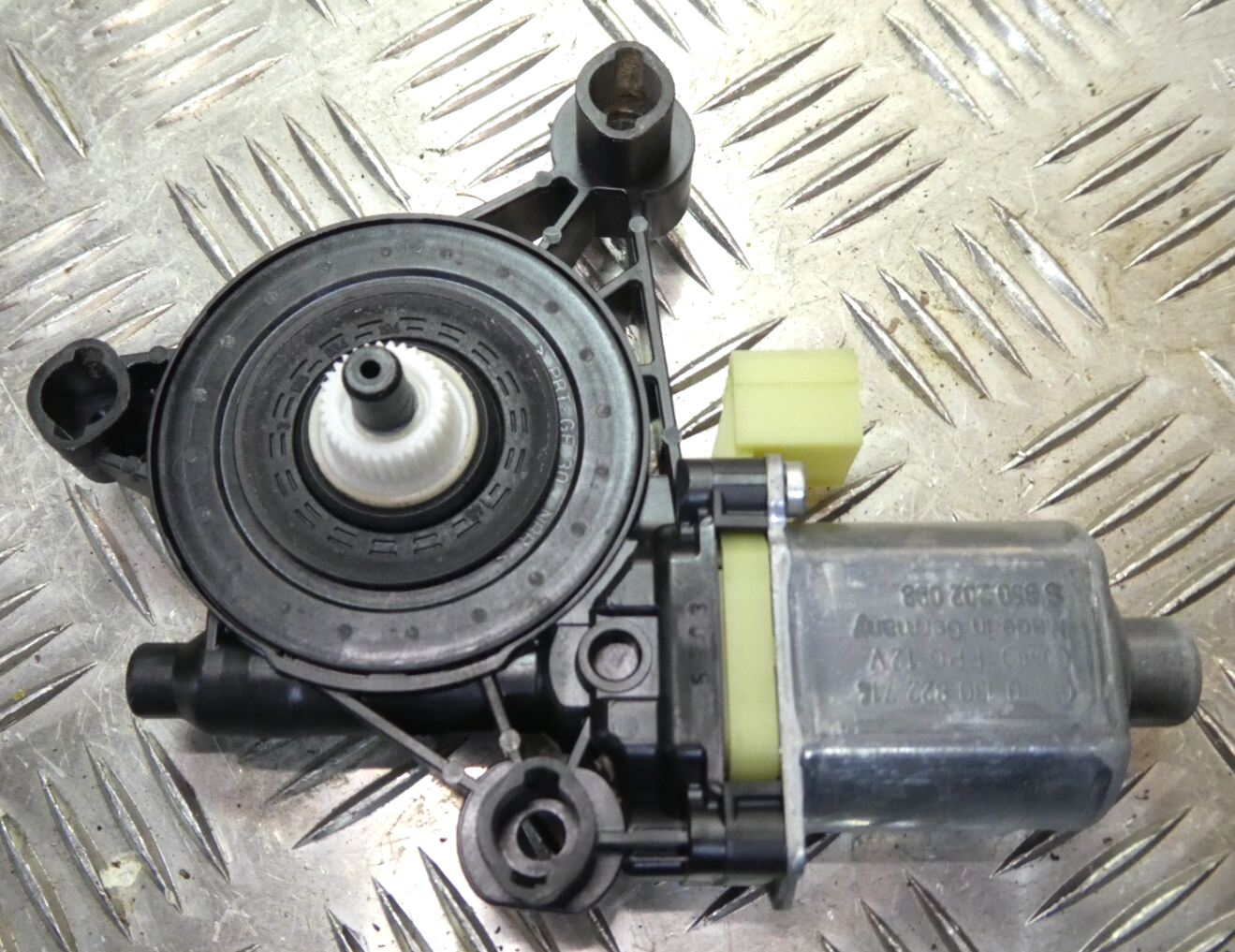 Porsche Macan 95B hinten Rechts 5Q0959802A ORIGINAL gebraucht - Fensterhebermotor