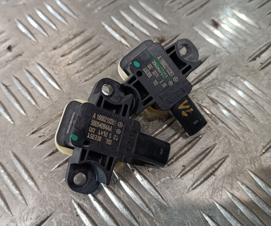 Jeep Grand Cherokee WK2 Aufprallsensor Sensor 56054084AA ORIGINAL gebraucht - A1668210351