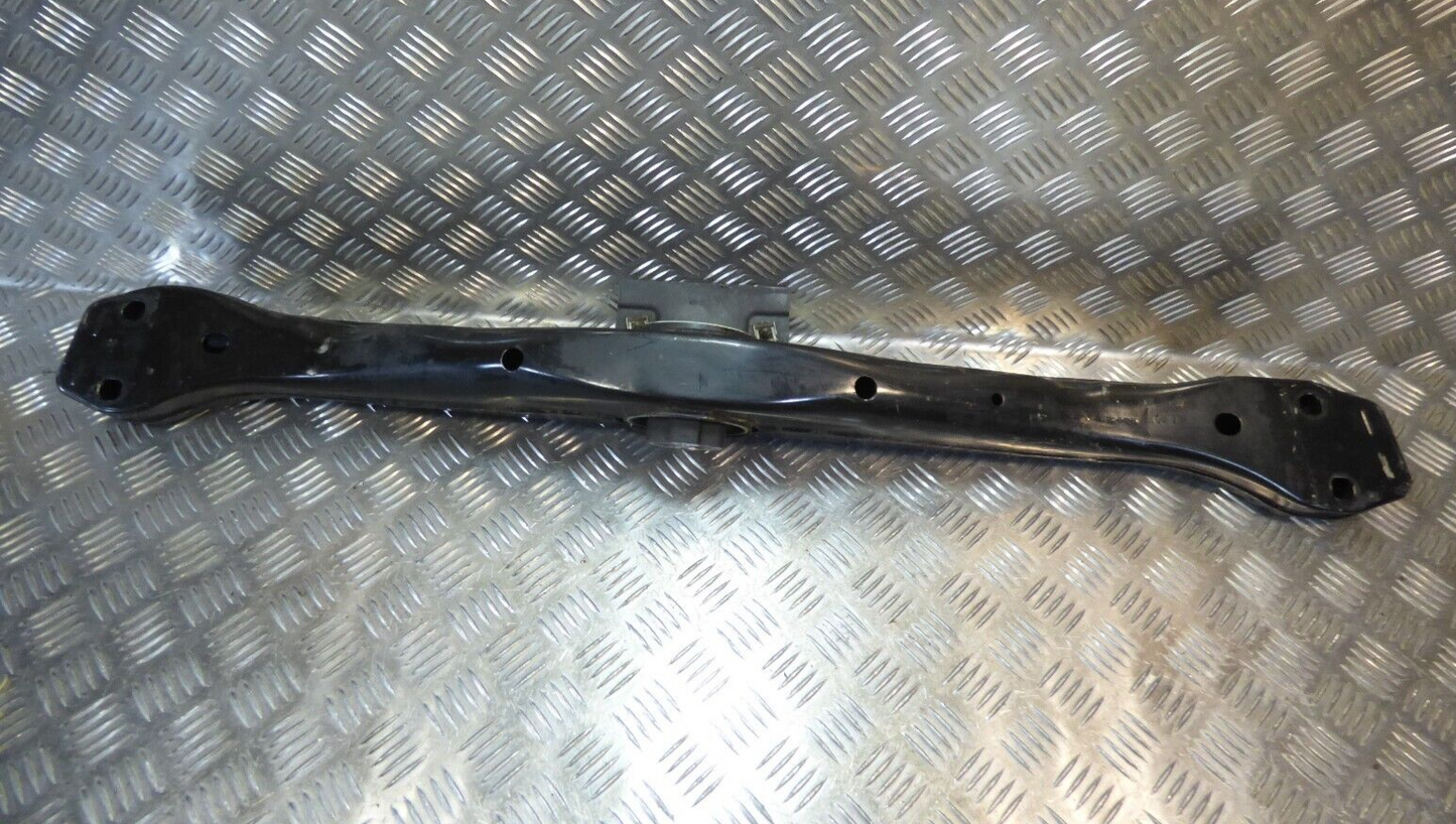 Porsche Cayenne 92A Getriebeträger Getriebe Halter 7P0399227 7L0825199 gebraucht - Original