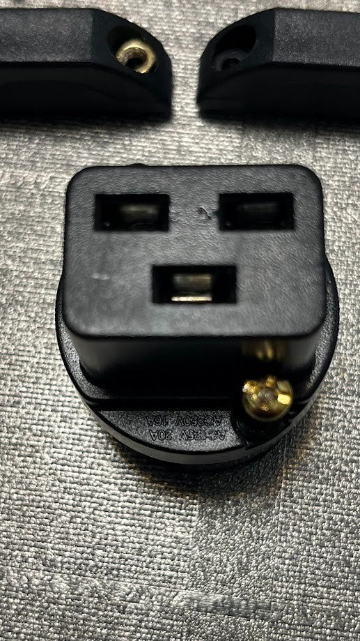 Silver-Clad OFC Copper 20A/250V Gerätestecker ORIGINAL gebraucht - plug IEC C19 High-End ORIGINAL gebraucht - Wireworld