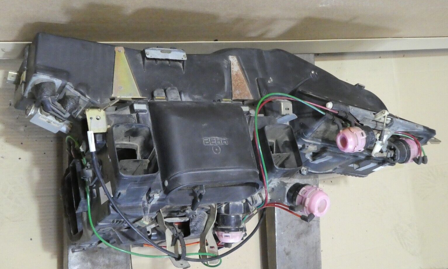 Mercedes-Benz C126 W126 SEC Coupe LHD Heizungskasten Gebläsekasten Klimakasten *