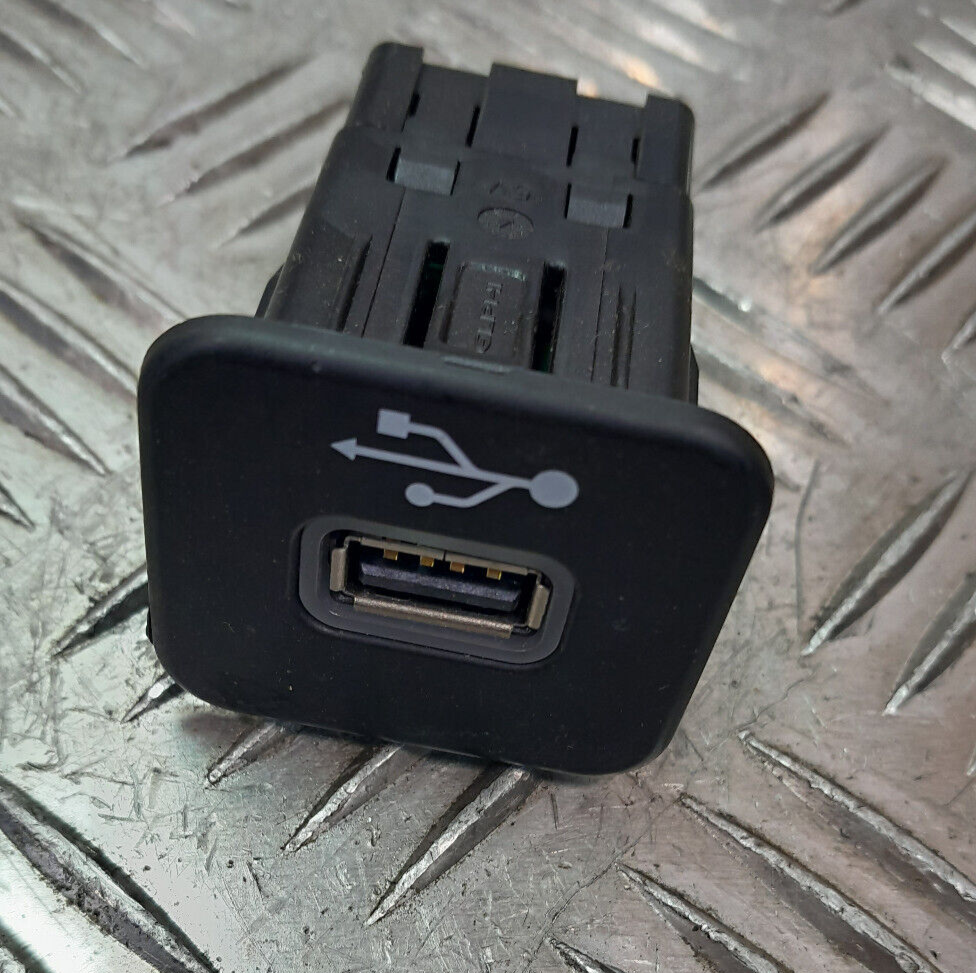 Jeep Renegade 1.6 Mjet Elektronikmodul USB 12v dc Mopar ORIGINAL gebraucht - 735600659