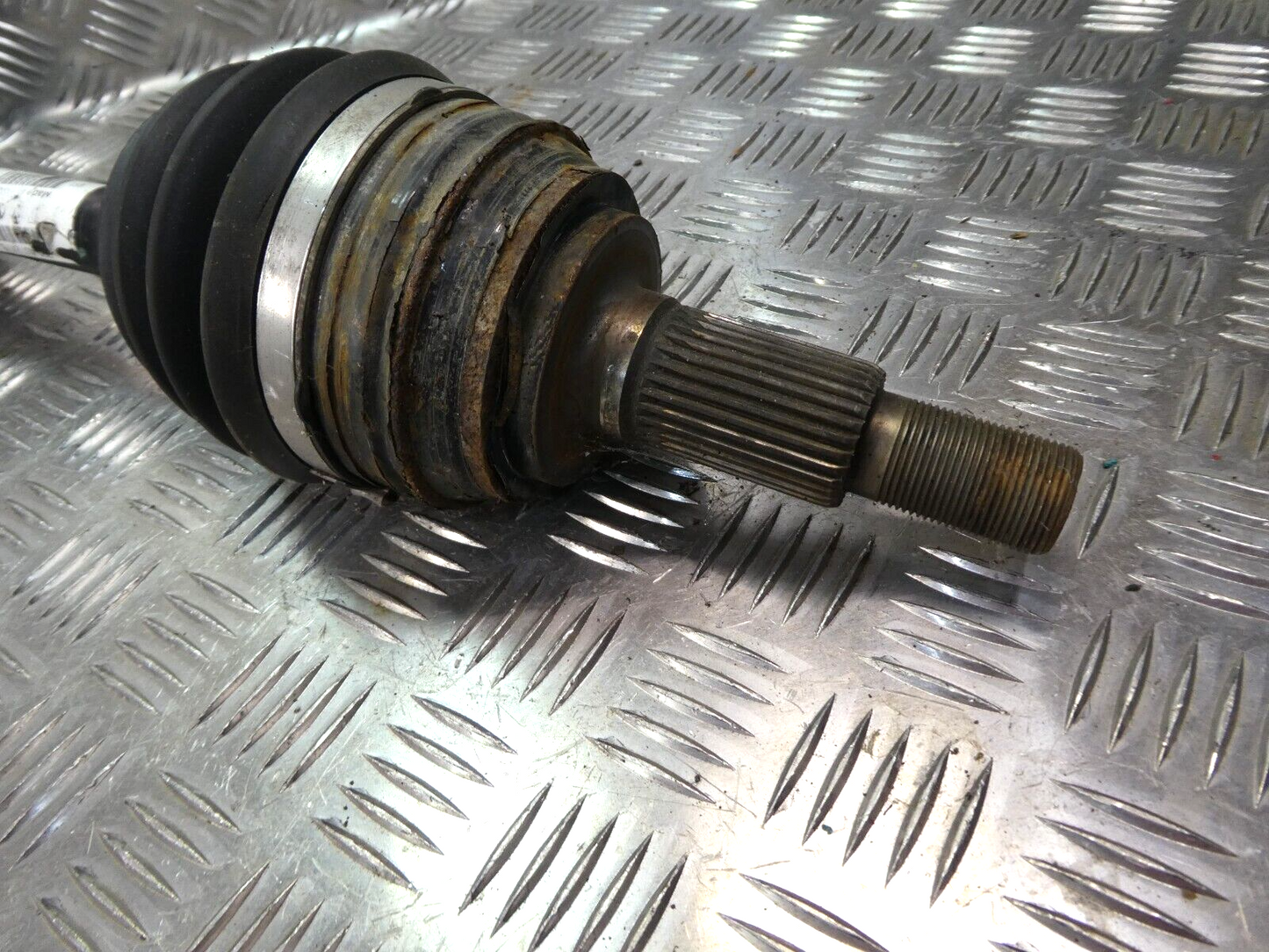 Porsche Cayenne 92A 3.0 TDI Gelenkwelle Vorne Rechts 7P0407271B ORIGINAL gebraucht - Antriebswelle