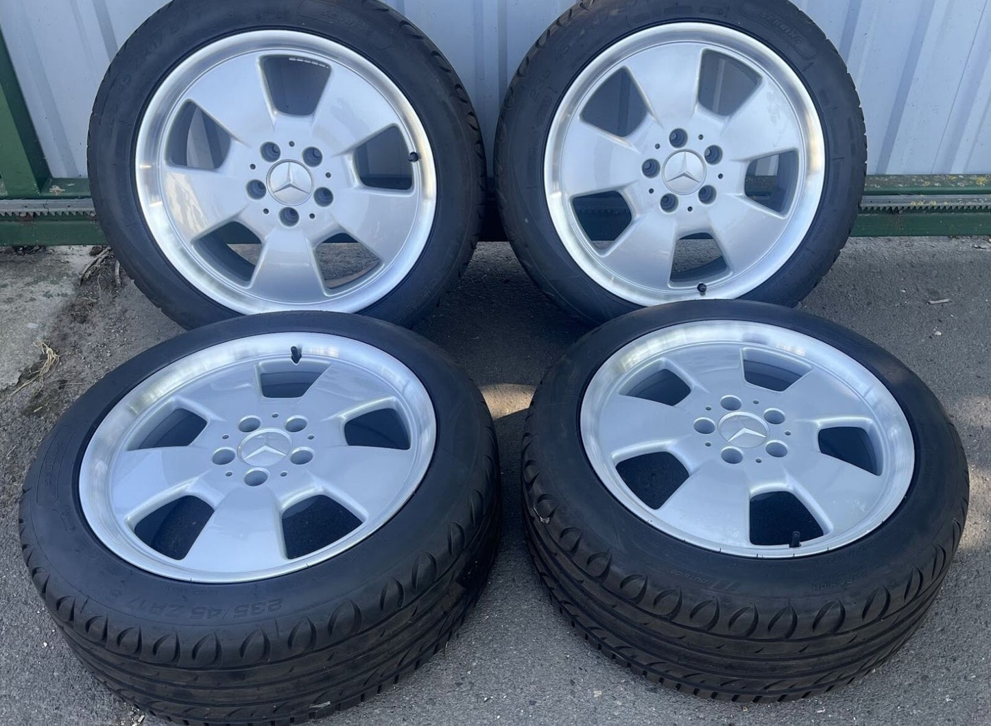 4 x ORIGINAL MERCEDES-BENZ SL R129 ALBALI ALUFELGEN mit Sommereifen gebraucht - 1294011202