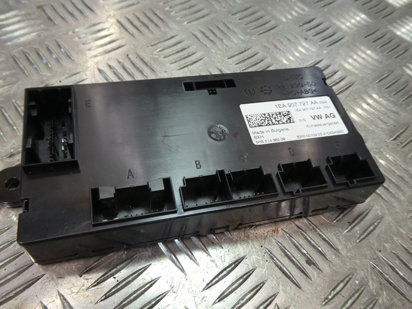VW ID.3 A/C Heizung Klima ECU Steuergerät 1EA907727AA 2021 ORIGINAL gebraucht - Volkswagen