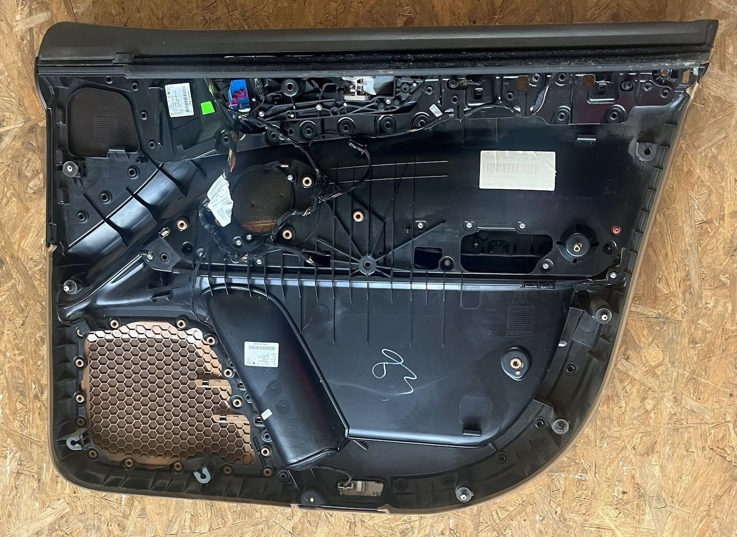 Porsche Cayenne II 92A Türverkleidung vorne links Cayen cognac ORIGINAL gebraucht - 7P5867011D