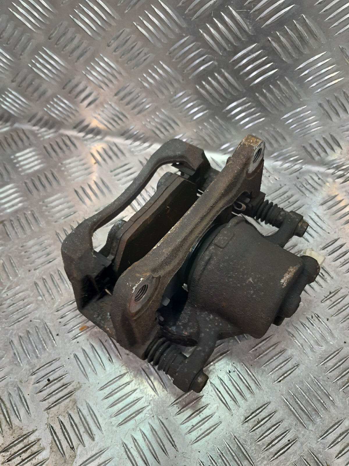 Jeep 1.6 Mjet Original Bremssattel Vorne Links 249L D848 gebraucht - Renegade