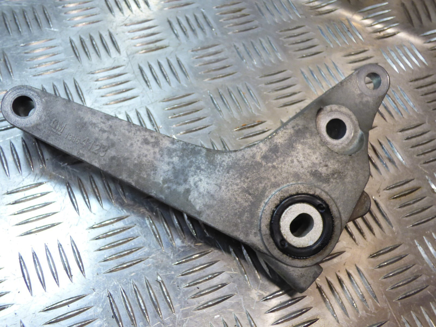 OPEL ASTRA K 1.4 Turbo Motorhalter GM ORIGINAL gebraucht - 13364123