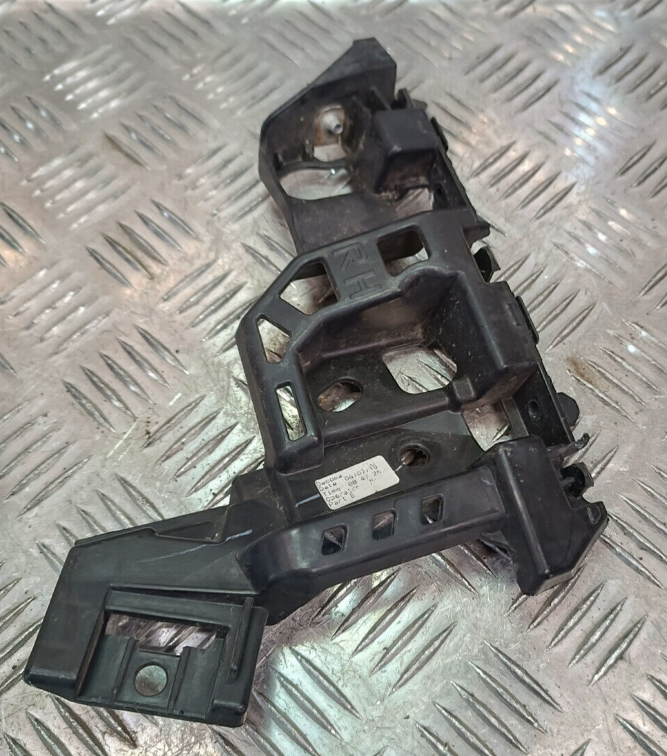 OPEL ASTRA K 1.4 Turbo Führung Stoßstange Kotflügel Vorne Rechts GM ORIGINAL gebraucht - 13423688