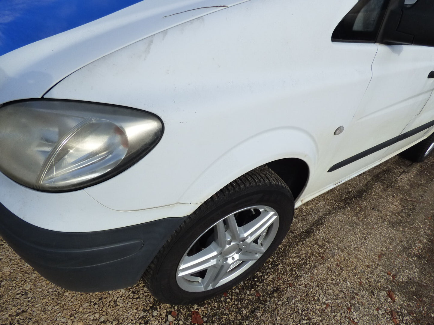Vito W639 Kotflügel vorn links _ Weiß ORIGINAL gebraucht - Mercedes