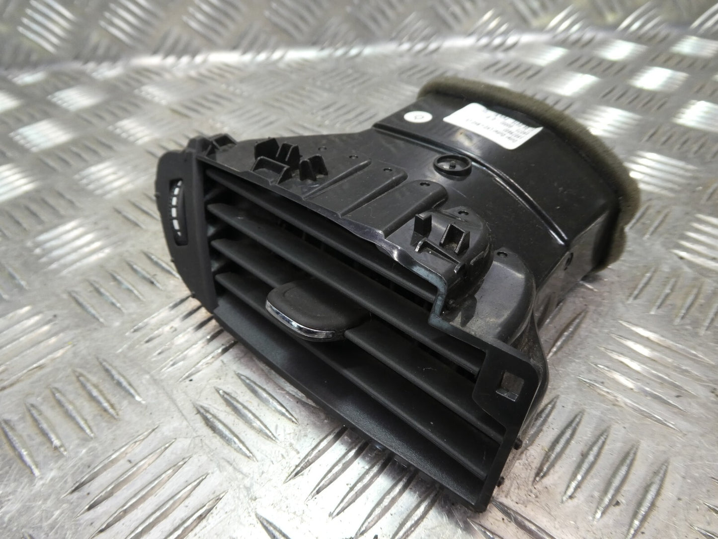 OPEL ASTRA K Luftdüse Luftströmer Aussen Links GM schwarz ORIGINAL gebraucht - 39079603