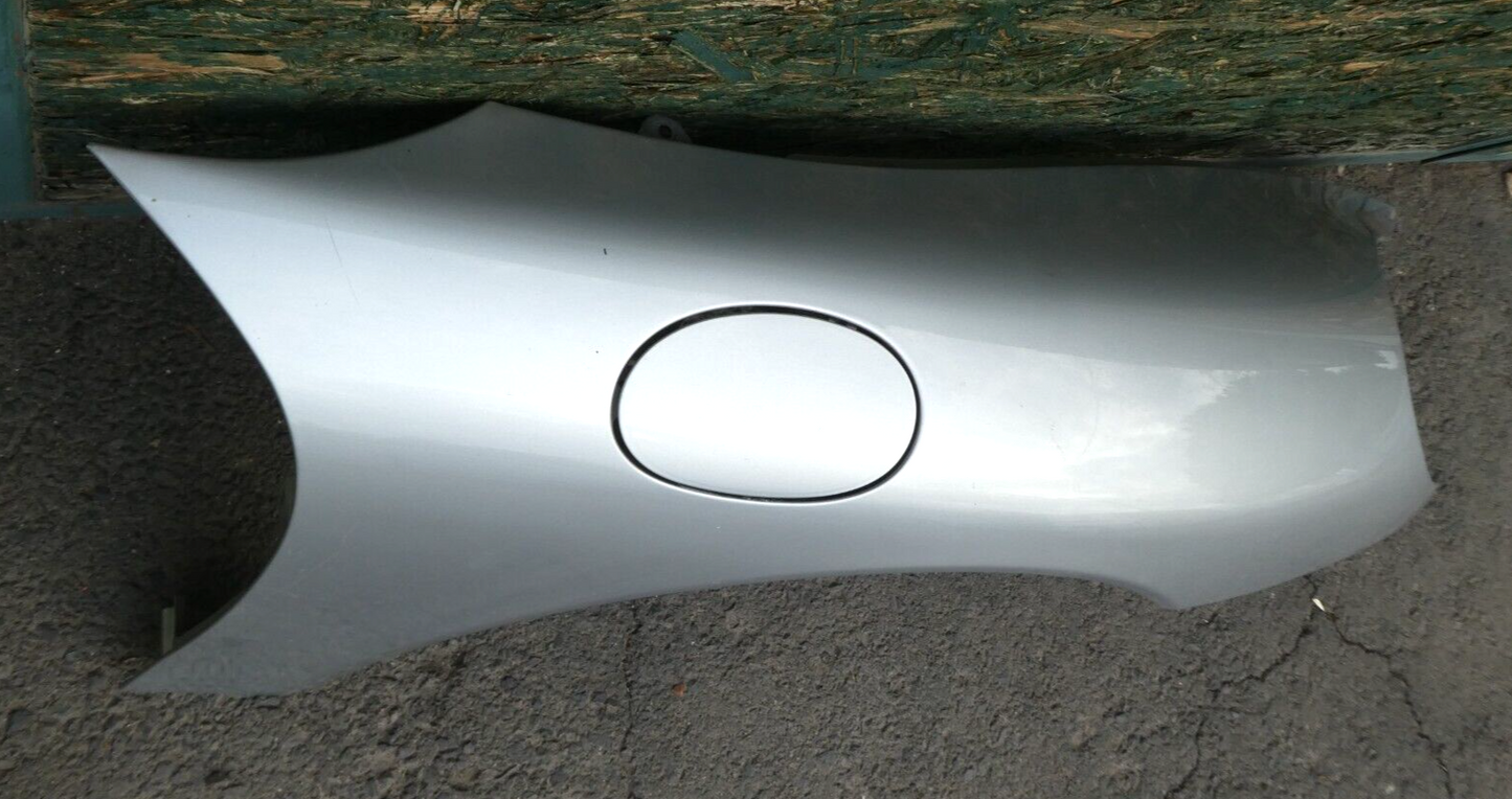 Porsche Boxster 986 Kotflügel Vorne Rechts L92U Metallic ORIGINAL gebraucht - Arktissilber