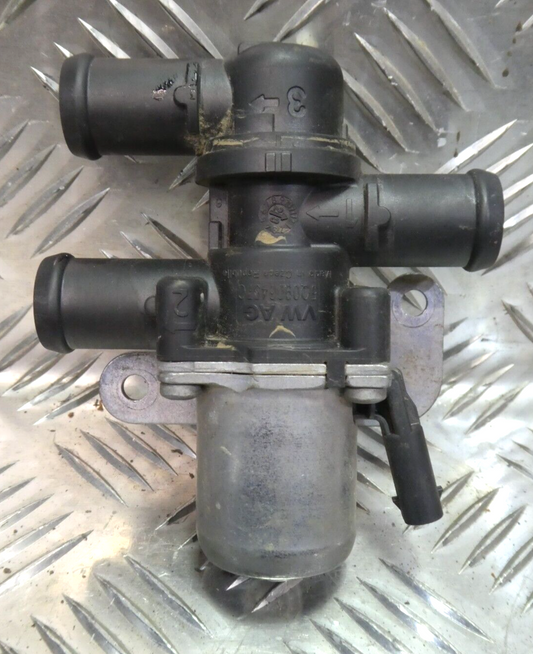 VW ID3 ID.3 Magnetventil Steuerventil Kühlmittel Heizungsregelventil ORIGINAL gebraucht - Volkswagen